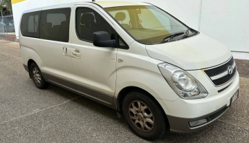 2015 Hyundai Imax finance now 1.jpg